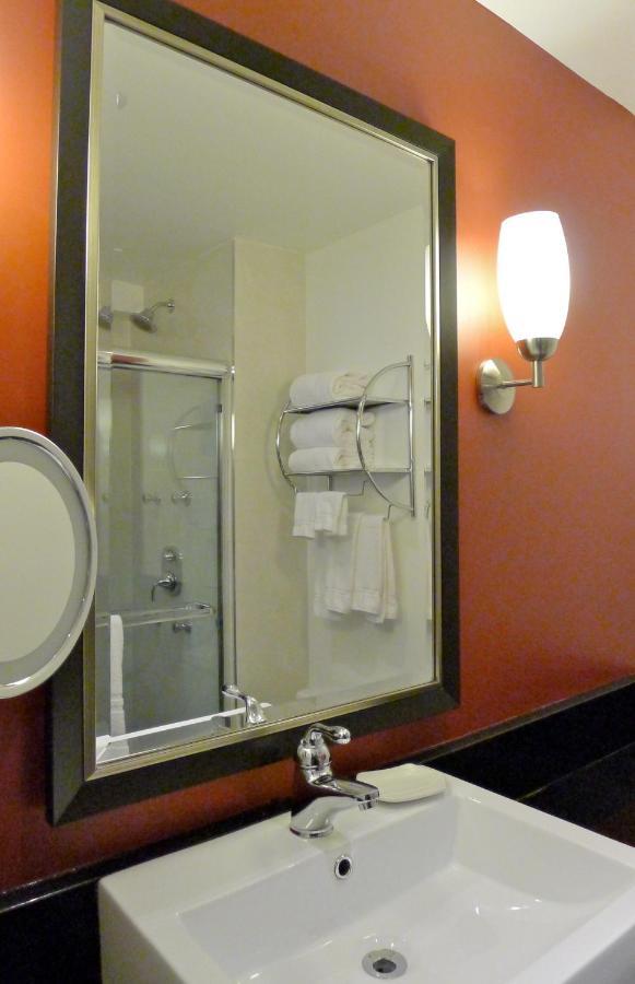 Armon Plaza Montreal Airpt, Trademark Collection By Wyndham מראה חיצוני תמונה